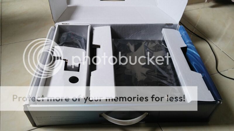 PS4 New 99,99% Full Box kèm games FiFa15,Pes 15 + 2 Disc PS4